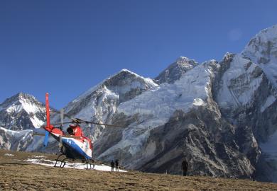 everest-helicopter-tour 